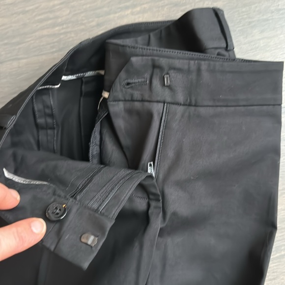 Burberry London US 6 Black Relaxed Pants. - Picture 4 of 8